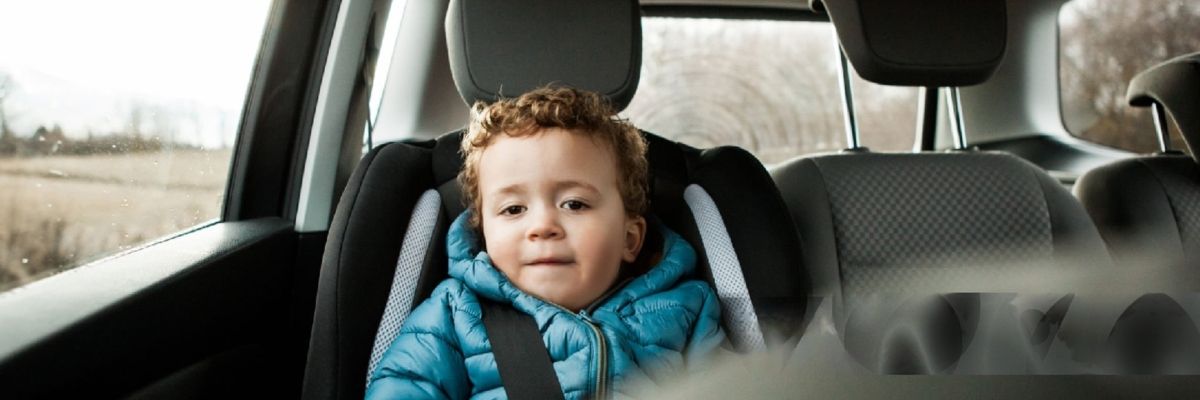 Дитячі автокрісла: Isofix чи штатний ремінь? Що вибрати? фото